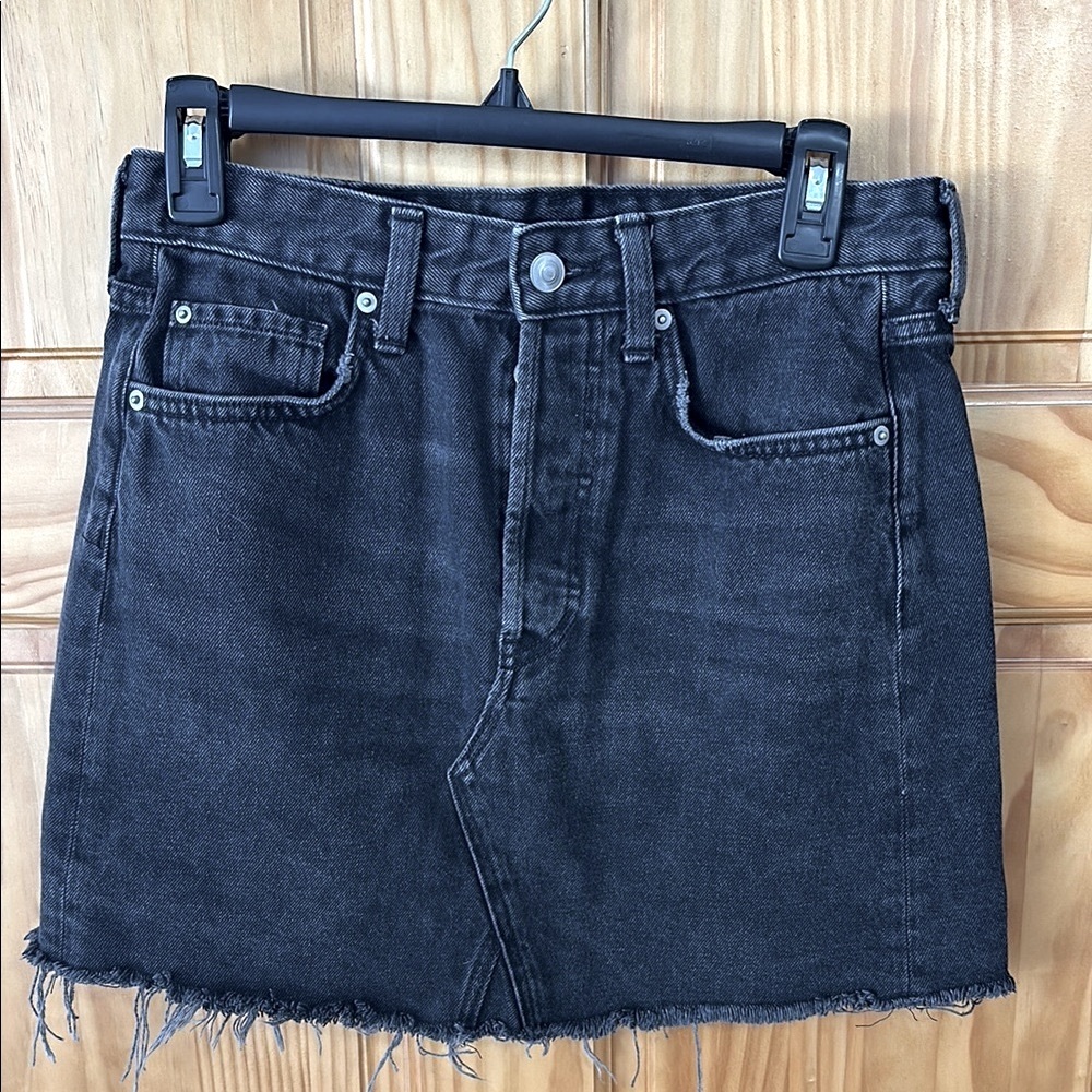H&M denim skirt size 6